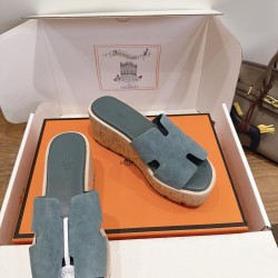 CL slippers