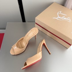 CL slippers