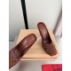CL slippers