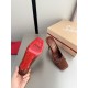 CL slippers