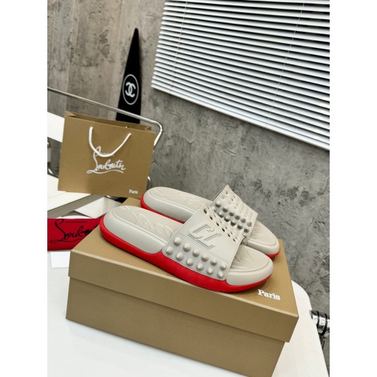 CL slippers