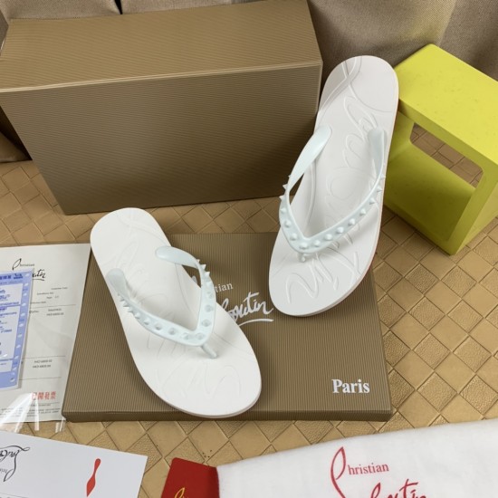 CL slippers