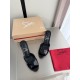 CL slippers