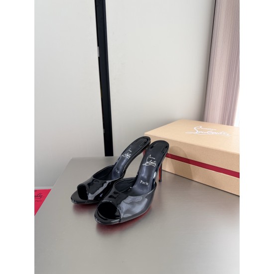 CL slippers