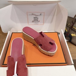 CL slippers