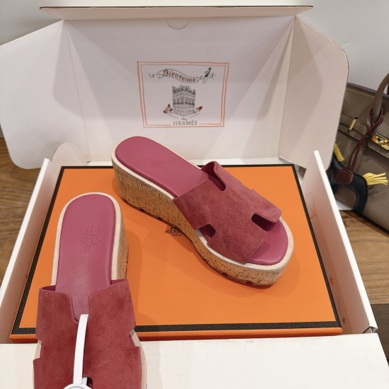 CL slippers