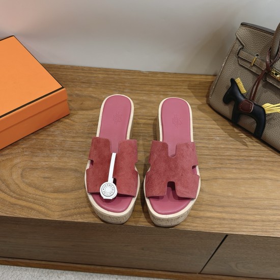 CL slippers