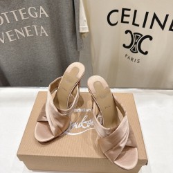 CL slippers