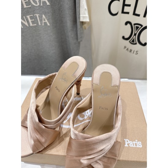 CL slippers