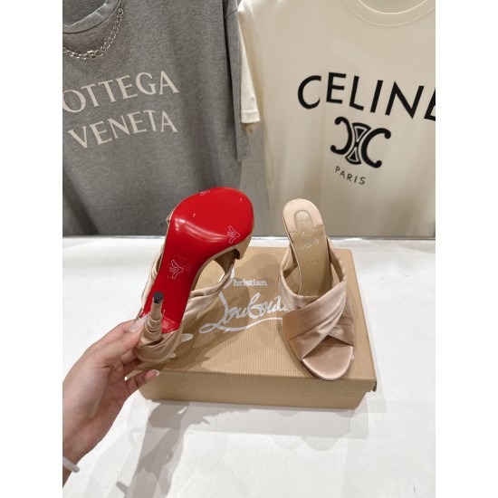 CL slippers