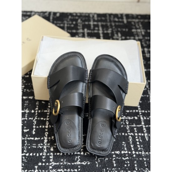 CL slippers