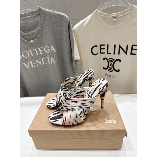 CL slippers