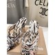 CL slippers