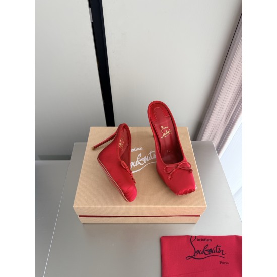 CL slippers