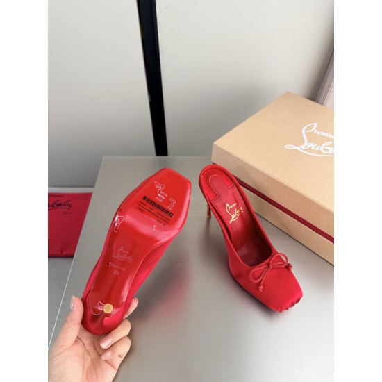 CL slippers