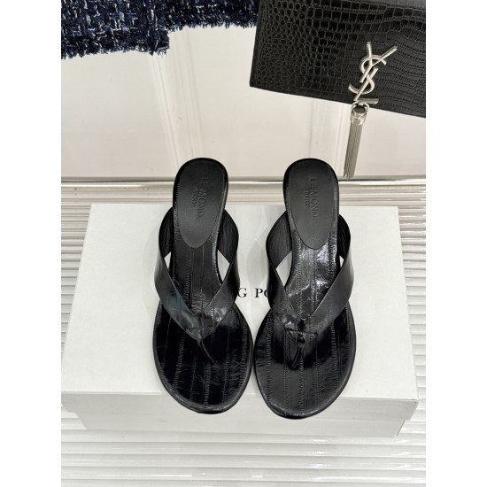 CL slippers