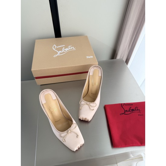 CL slippers
