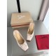 CL slippers