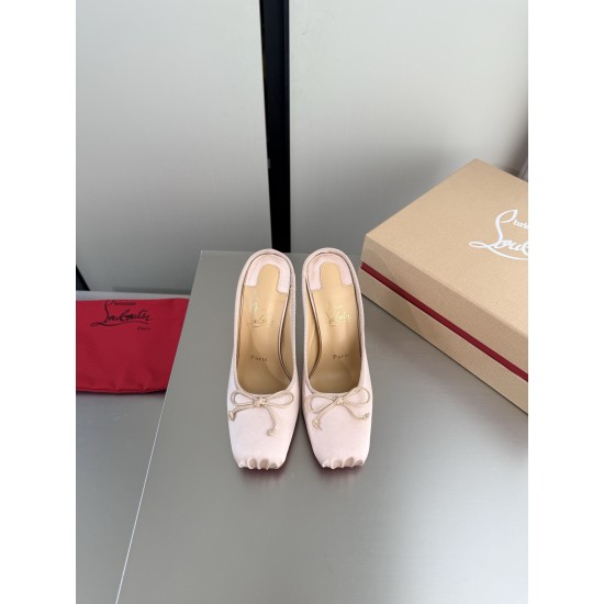 CL slippers