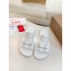 CL slippers