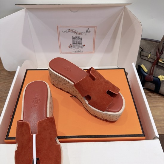 CL slippers