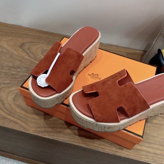 CL slippers