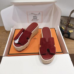 CL slippers