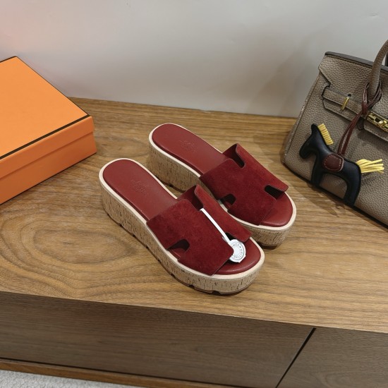 CL slippers