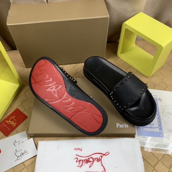 CL slippers
