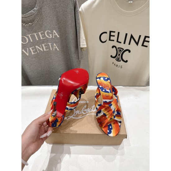 CL slippers