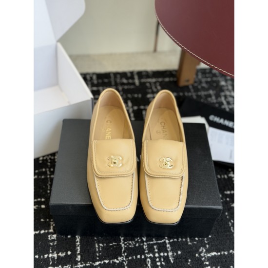 Chanel loafers Shoes
Women 35-41
