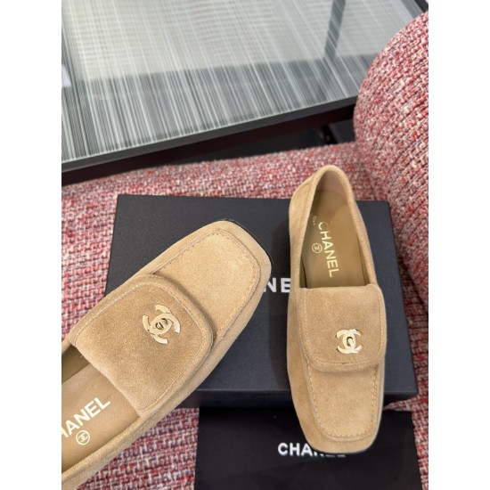 Chanel loafers Shoes
Women 35-41

