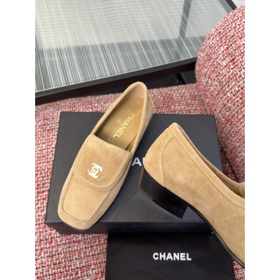 Chanel loafers Shoes
Women 35-41

