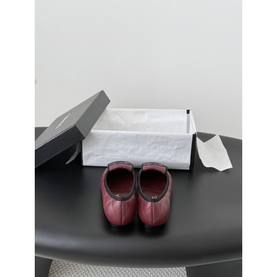 Chanel loafers Shoes
Women 35-41
