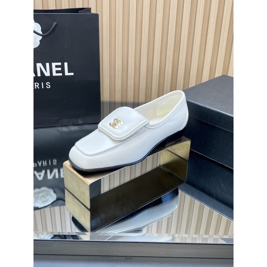 Chanel loafers Shoes
Women 35-41
