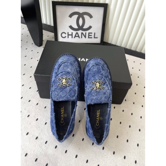 Chanel loafers Shoes
Women 35-41
