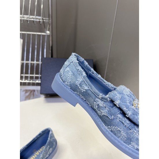 Chanel loafers Shoes
Women 35-41
