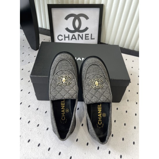 Chanel loafers Shoes
Women 35-41
