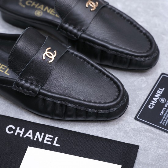 Chanel loafers Shoes
Women 35-41
