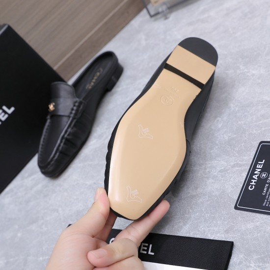 Chanel loafers Shoes
Women 35-41
