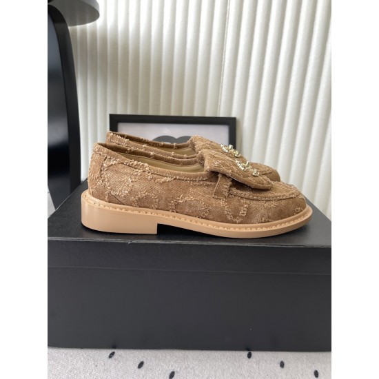 Chanel loafers Shoes
Women 35-41
