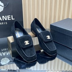 Chanel loafers Shoes
Women 35-41
