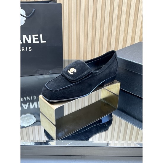 Chanel loafers Shoes
Women 35-41
