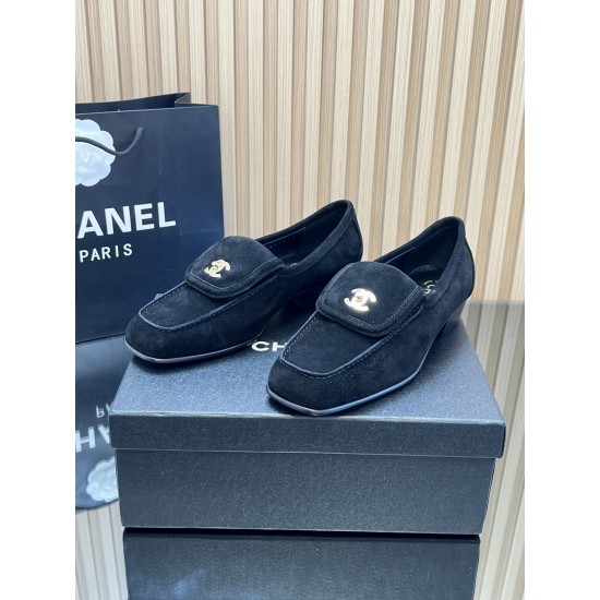 Chanel loafers Shoes
Women 35-41
