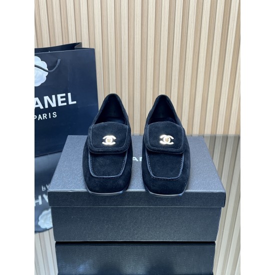 Chanel loafers Shoes
Women 35-41
