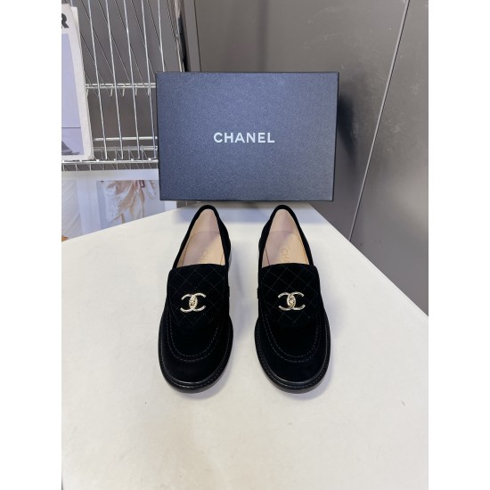 Chanel loafers Shoes
Women 35-41
