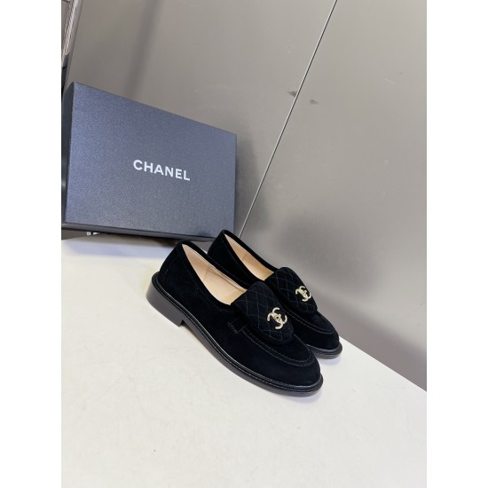 Chanel loafers Shoes
Women 35-41
