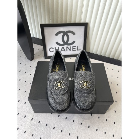 Chanel loafers Shoes
Women 35-41

