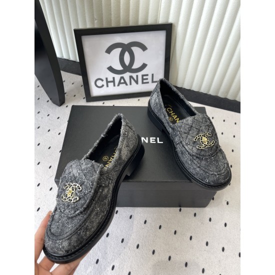 Chanel loafers Shoes
Women 35-41
