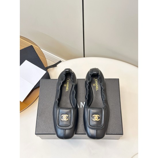 Chanel loafers Shoes
Women 35-41
